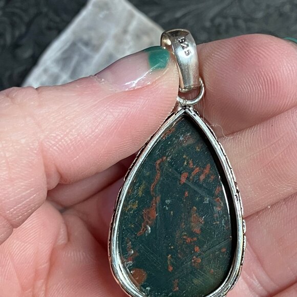 Heliotrope Bloodstone Pendant Stone Crystal Jewelry - Picture 8 of 10